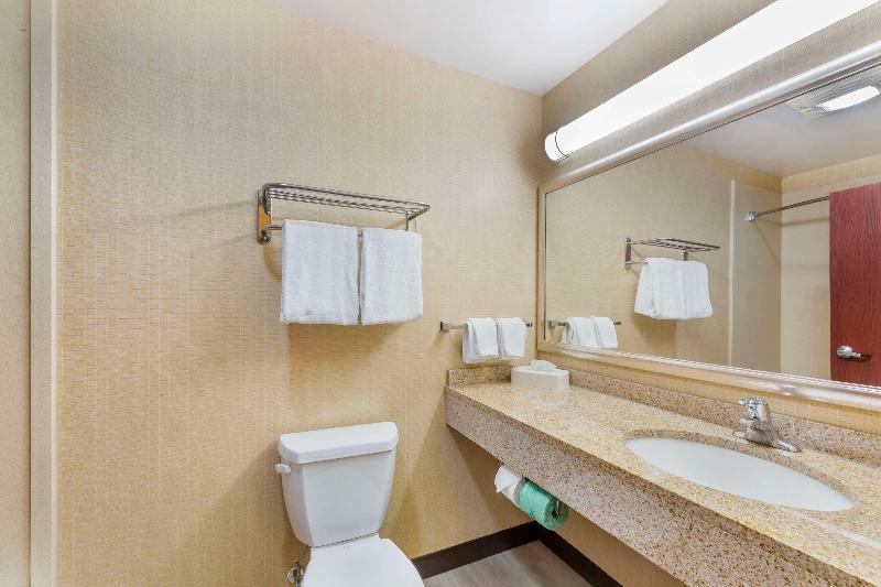 Best Western Plus Victor Inn & Suites image