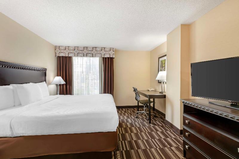 Best Western Plus Victor Inn & Suites image