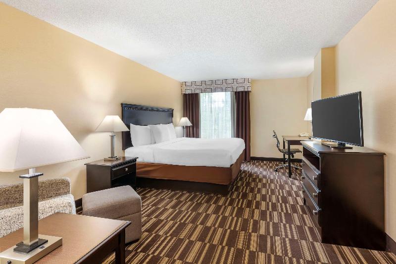 Best Western Plus Victor Inn & Suites image