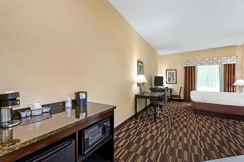 Best Western Plus Victor Inn & Suites image