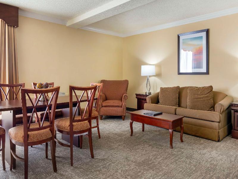 Best Western Plus Burlington image