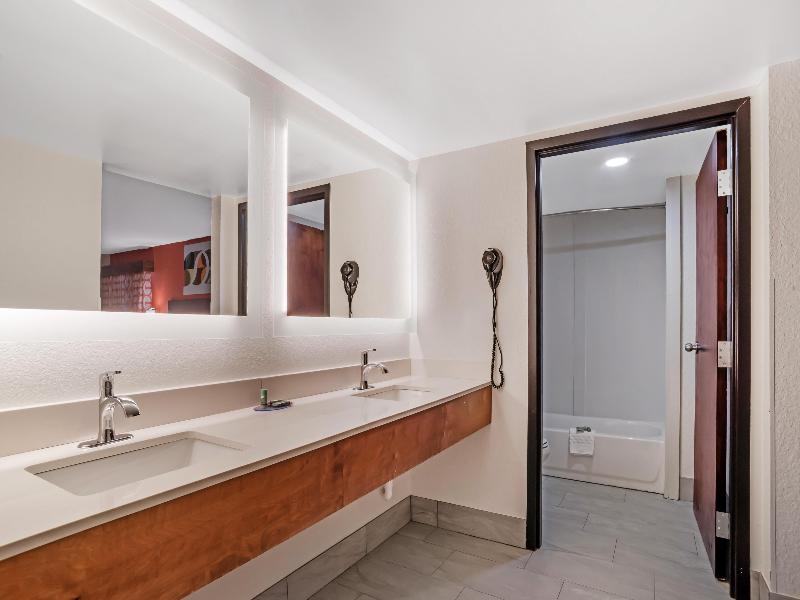Best Western Statesville Inn image