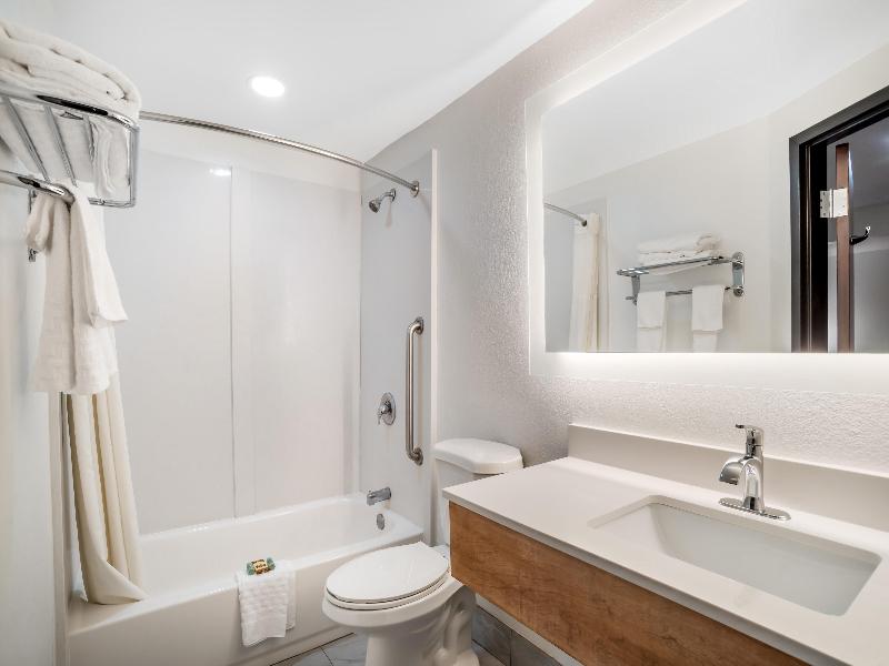 Best Western Statesville Inn image