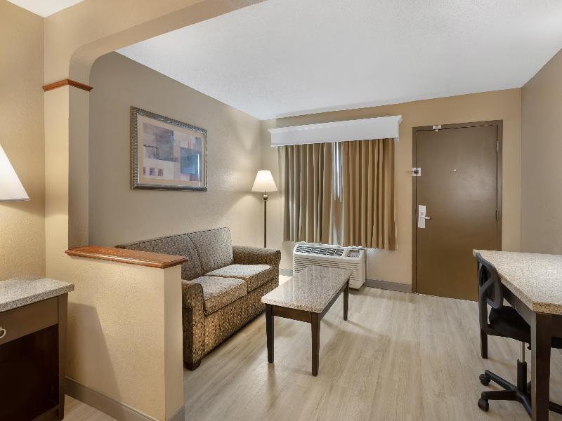 Best Western Lumberton image