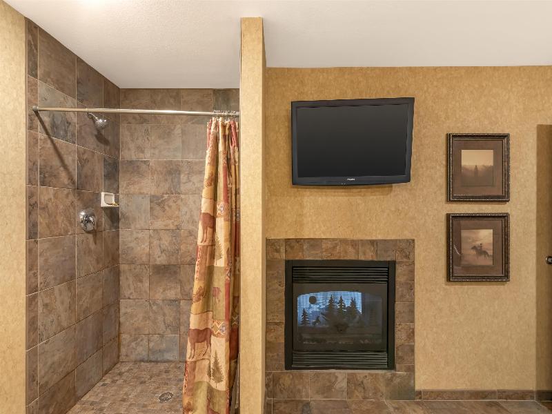 Best Western Plus Kelly Inn & Suites image