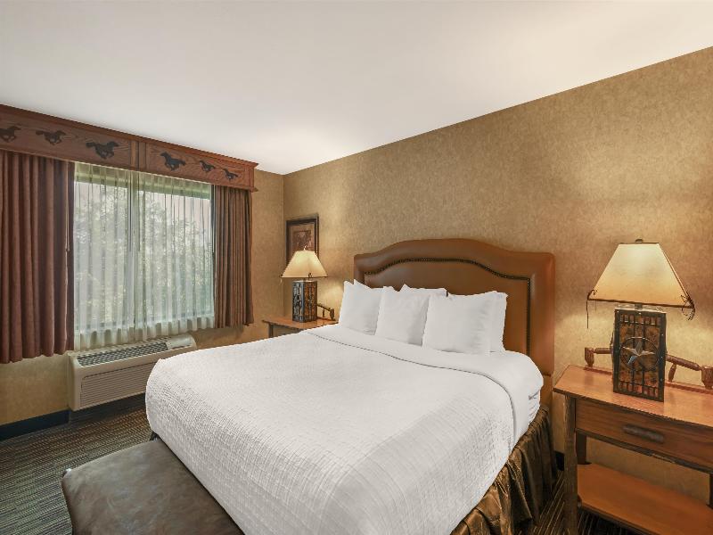 Best Western Plus Kelly Inn & Suites image