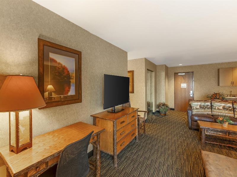 Best Western Plus Kelly Inn & Suites image