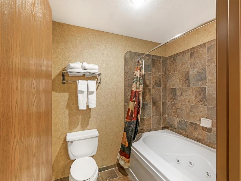 Best Western Plus Kelly Inn & Suites image