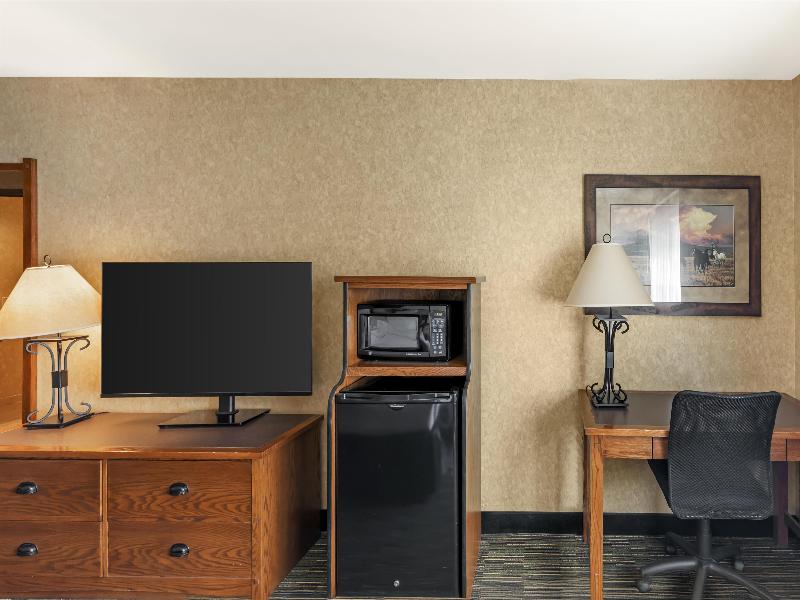 Best Western Plus Kelly Inn & Suites image