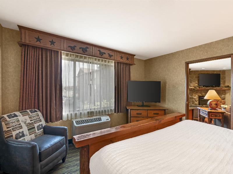Best Western Plus Kelly Inn & Suites image