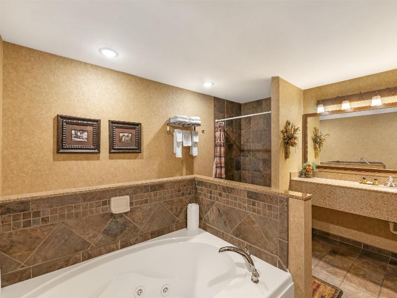 Best Western Plus Kelly Inn & Suites image