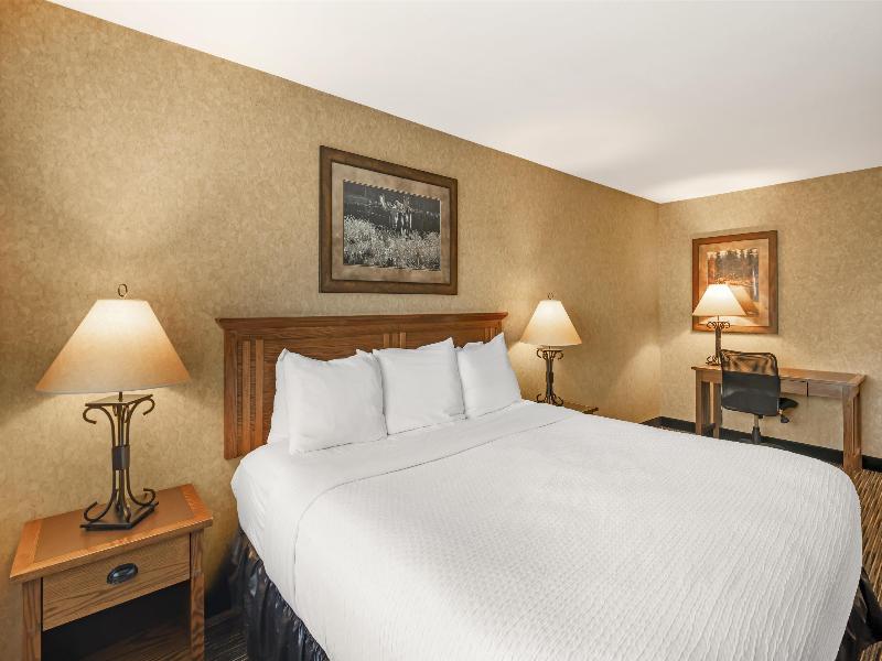 Best Western Plus Kelly Inn & Suites image