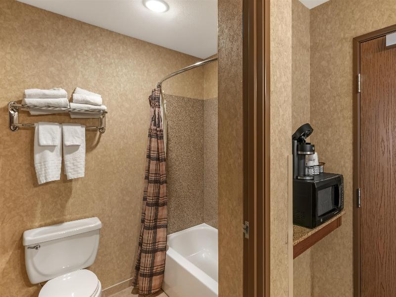 Best Western Plus Kelly Inn & Suites image