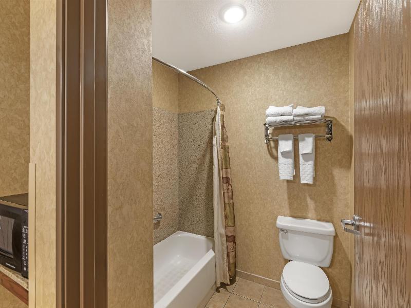 Best Western Plus Kelly Inn & Suites image