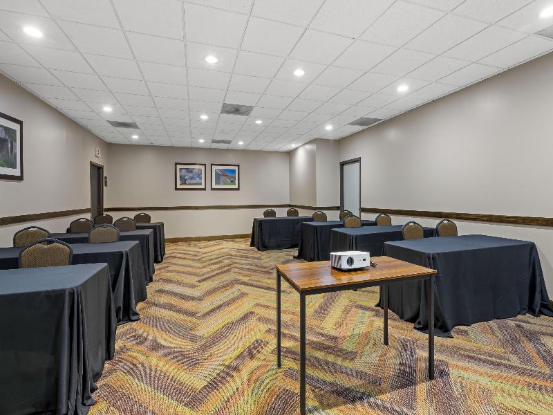 Best Western Plus Wooster Hotel & Conference Cente — photo 117