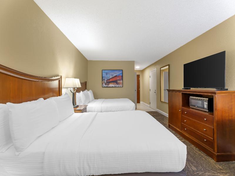 DOUBLE Accessible Two Double beds — photo 8
