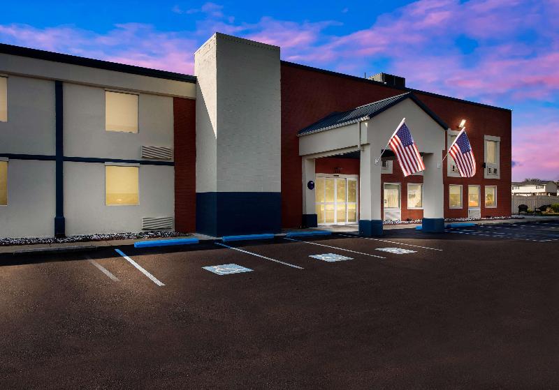 Best Western Adena Inn image