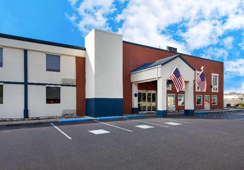 Best Western Adena Inn image