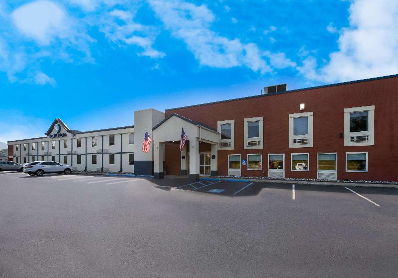 Best Western Adena Inn image