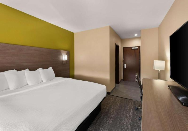 Best Western Adena Inn image
