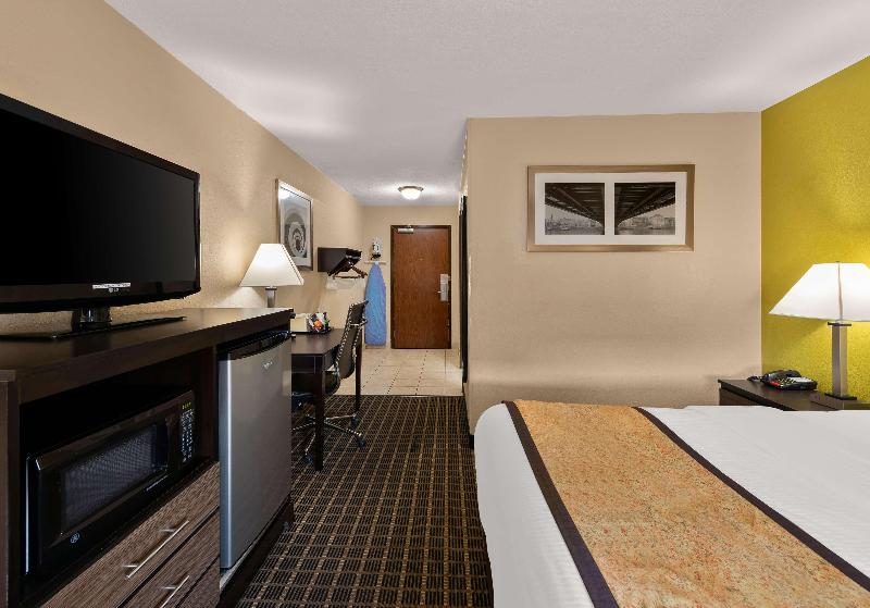 Best Western Adena Inn image