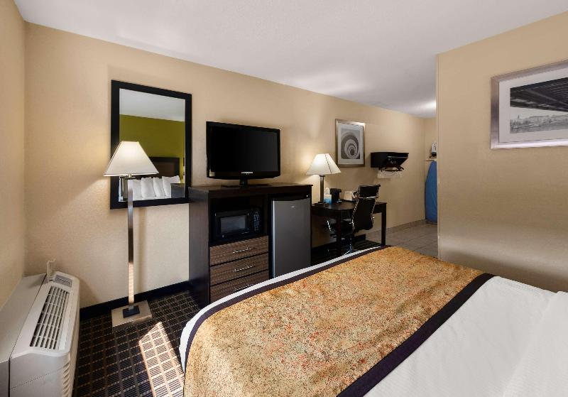 Best Western Adena Inn image