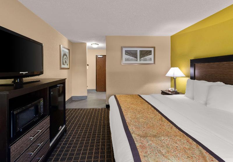 Best Western Adena Inn image