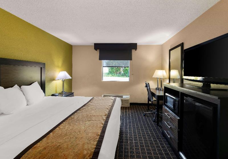 Best Western Adena Inn image