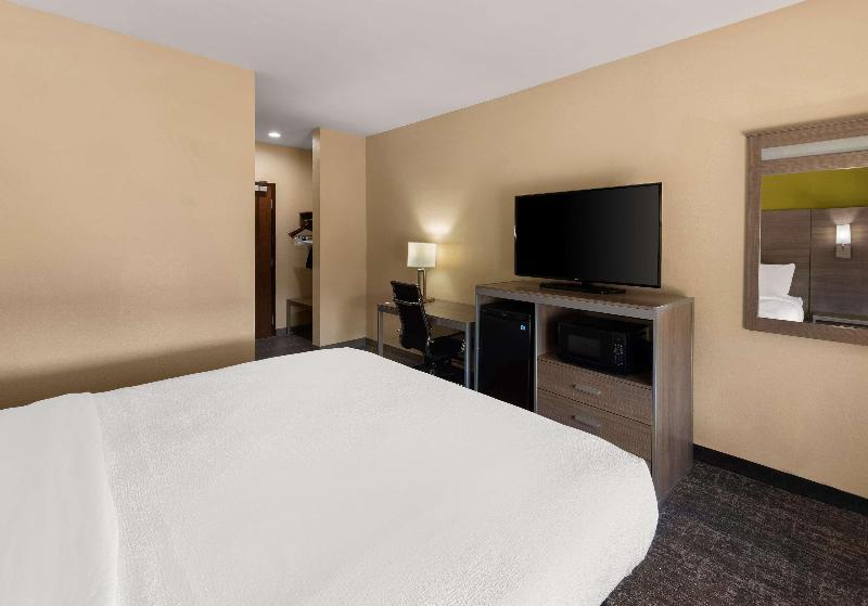 Best Western Adena Inn image