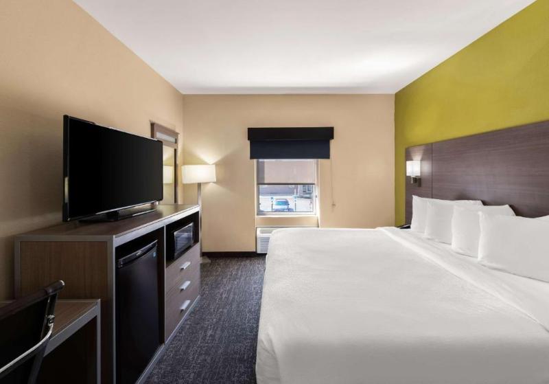 Best Western Adena Inn image