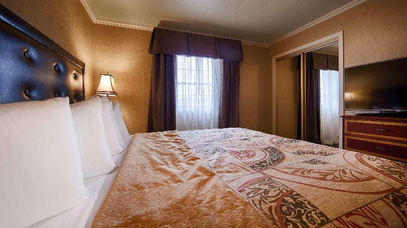 Best Western Plus Weatherford image