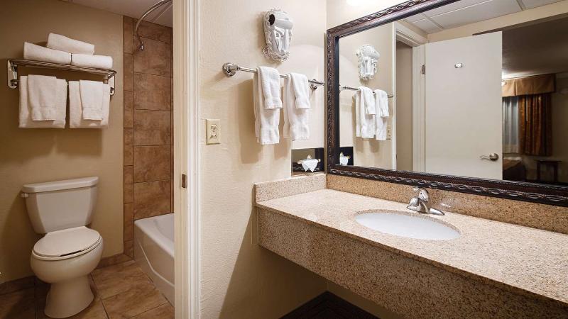 Best Western Inn of McAlester image
