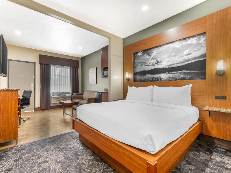 Best Western Plus Oklahoma City Yukon image