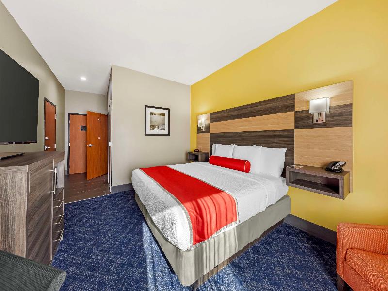 Best Western Plus Midwest City Inn & Suites image