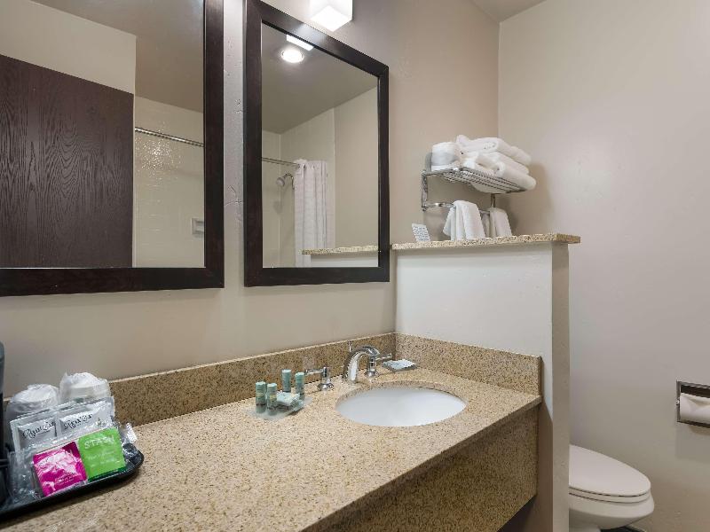 Best Western New Oregon image