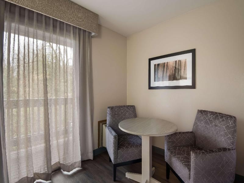 Best Western New Oregon image