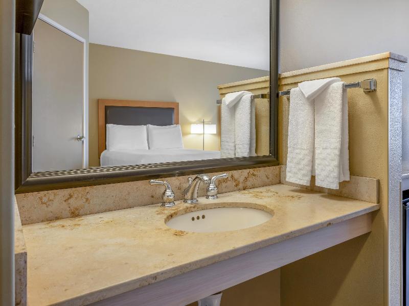 Best Western Plus Ocean View Resort image