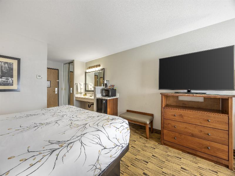 Best Western Plus Columbia River Inn image