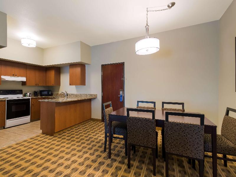 Best Western University Inn & Suites image