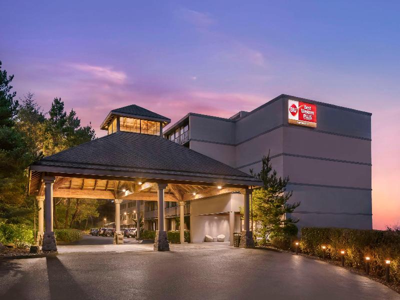 Best Western Plus Agate Beach Inn image