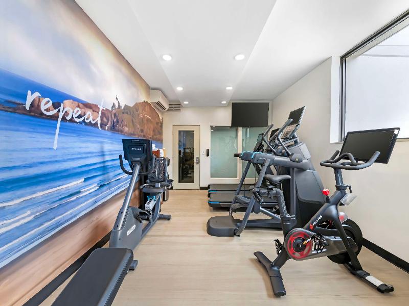 Best Western Plus Agate Beach Inn image