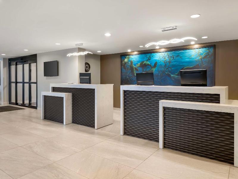 Best Western Plus Agate Beach Inn image