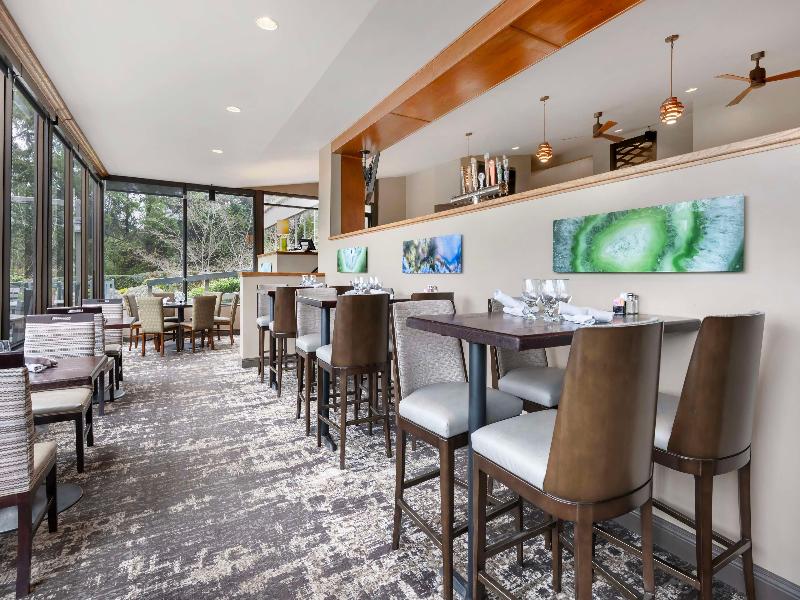 Best Western Plus Agate Beach Inn image