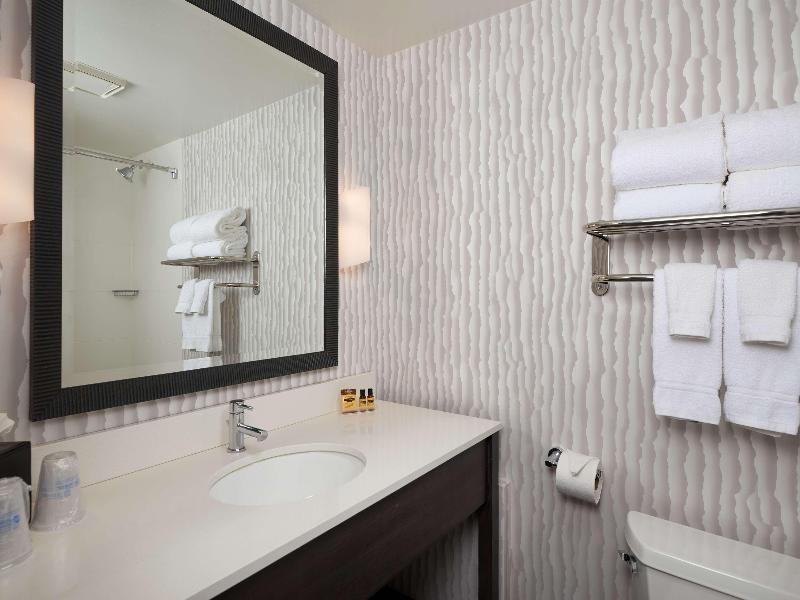 Best Western Plus Agate Beach Inn image