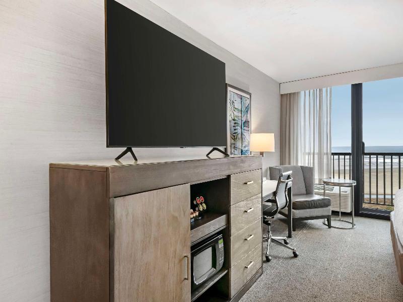 Best Western Plus Agate Beach Inn image