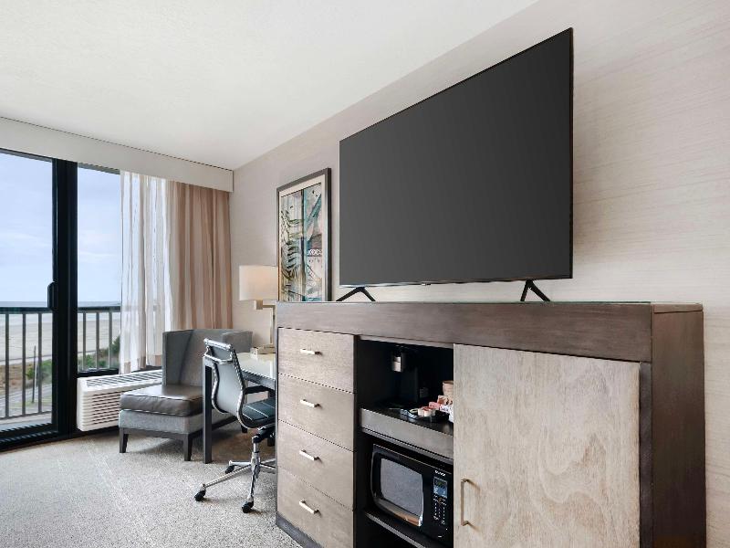 Best Western Plus Agate Beach Inn image