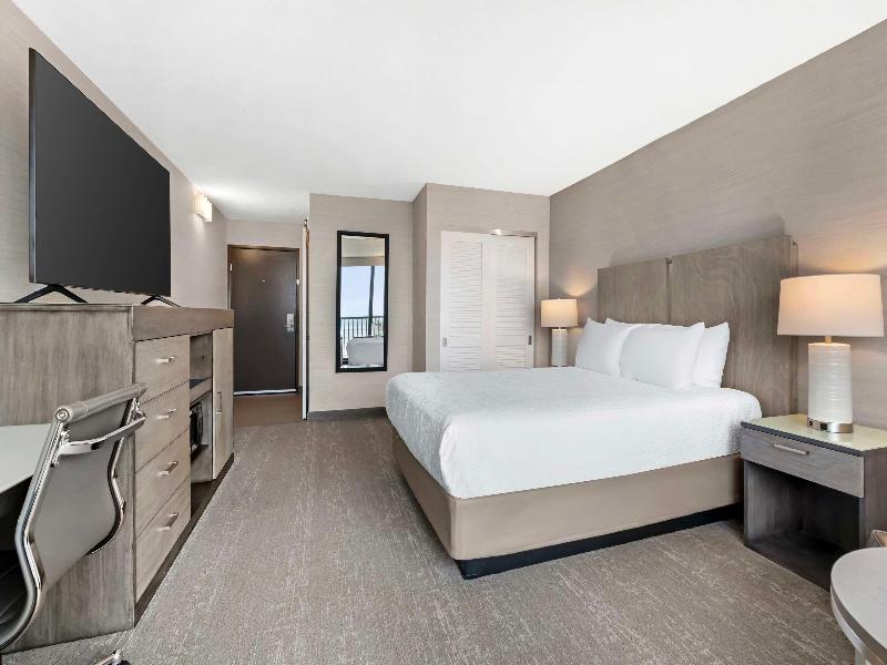 Best Western Plus Agate Beach Inn image