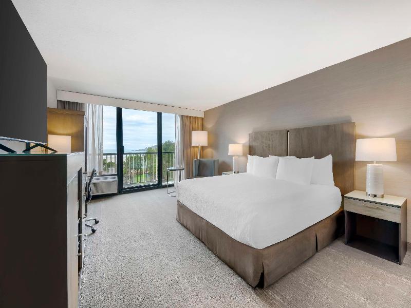 Best Western Plus Agate Beach Inn image
