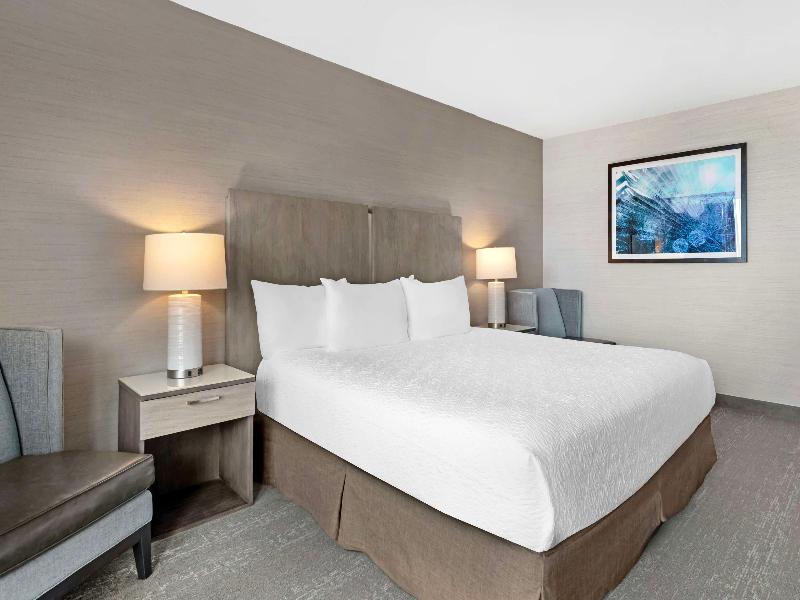 Best Western Plus Agate Beach Inn image