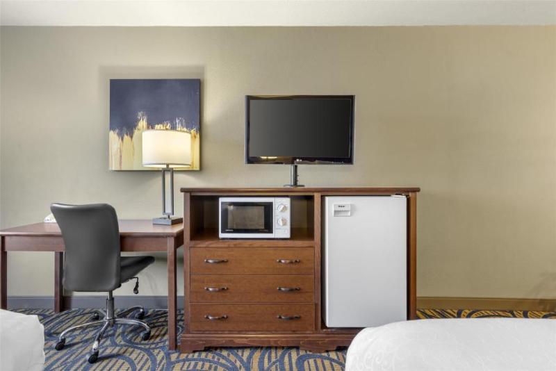 Best Western Woodburn photo 5